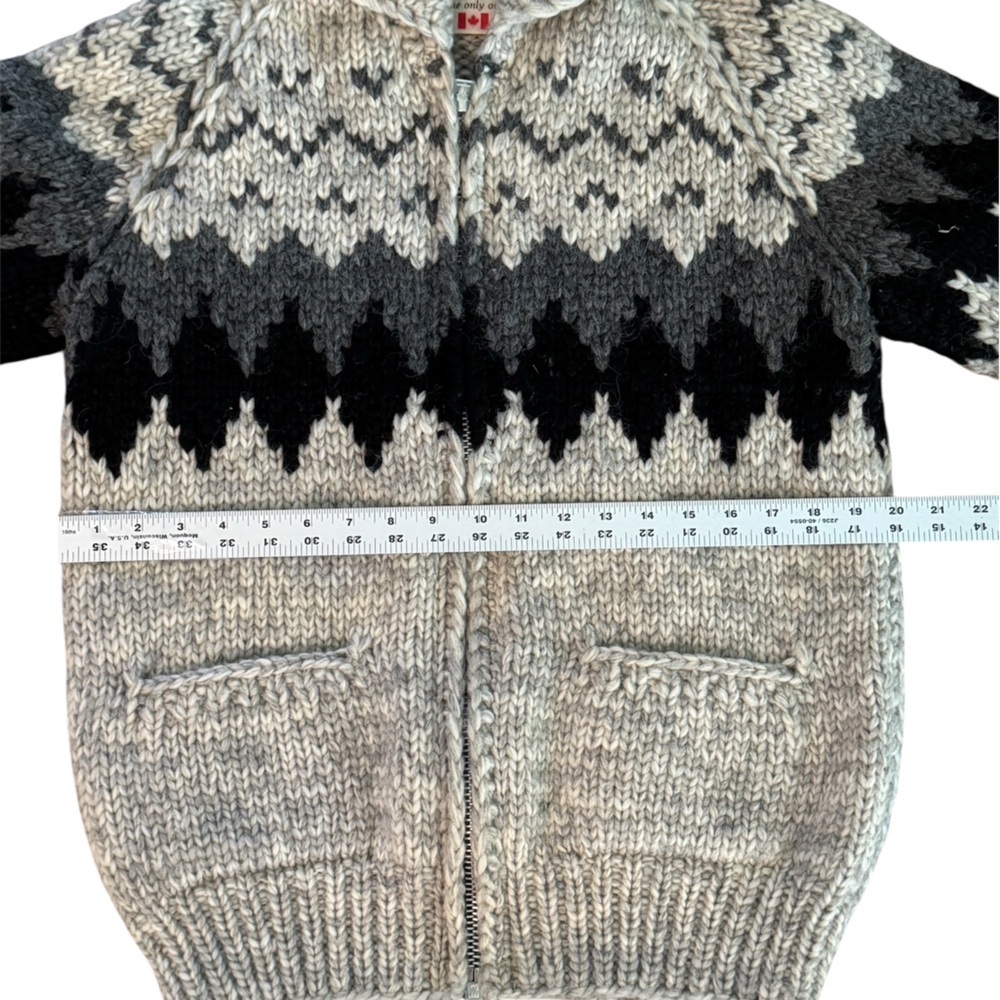 Tuak Cowichan Gray and Black 100% Wool Sweater - Picture 5 of 9